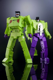 X-Transbots MX-45 Razor