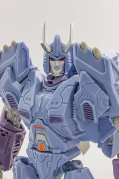 Mastermind Creations Reformatted R-22 Boreas