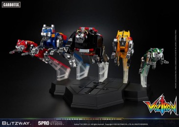 Blitzway Voltron: Defender of the Universe Carbotix Series Voltron