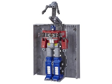 War for Cybertron Earthrise Leader Optimus Prime With Trailer