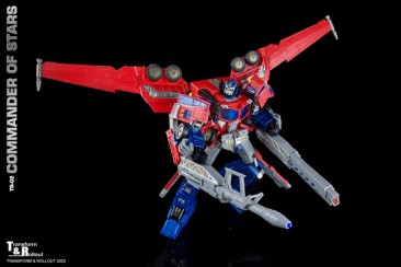 Transform and Rollout R-02 Commander of Stars Figure