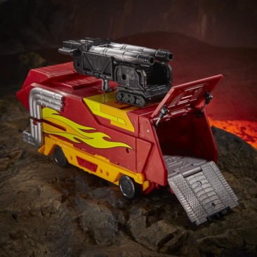 War for Cybertron Kingdom Commander Rodimus Prime