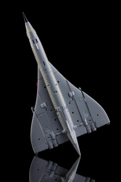 Zeta Toys ZC-03 Legends Scale Silver Arrow