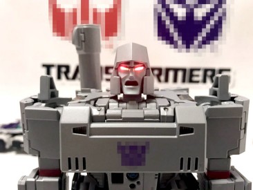 Model-001 LED Light-Up MP-36 Megatron Faces