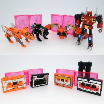 Takara Masterpiece MP-15E/MP-16E Cassettebot vs Cassettron Exclusive Set