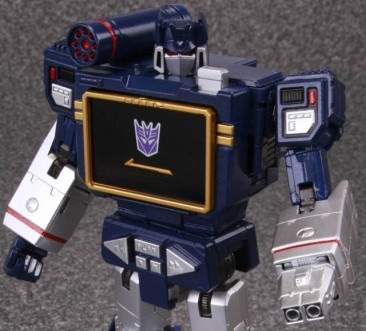 Masterpiece MP-13 Soundwave With Laserbeak Reissue