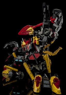 Maketoys MCB03P Devil Stinger