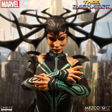 Mezco Toyz Thor: Ragnarok Hela One:12 Collective