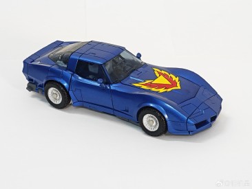 Star Toys ST-02 Tracker