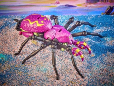 Spider's Game! Legacy Tarantulas and Kingdom Blackarachnia Theme Combo Pack!