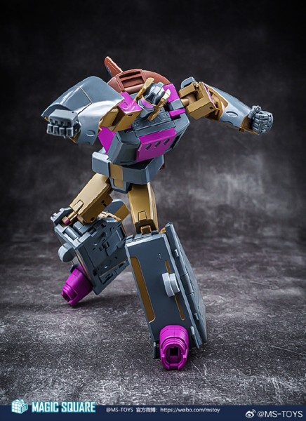 Magic Square MS-07 Space Shuttle (MP Scaled)