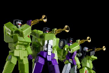 X-Transbots MX-45 Razor