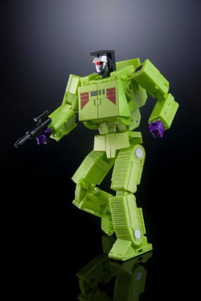 X-Transbots MX-45 Razor