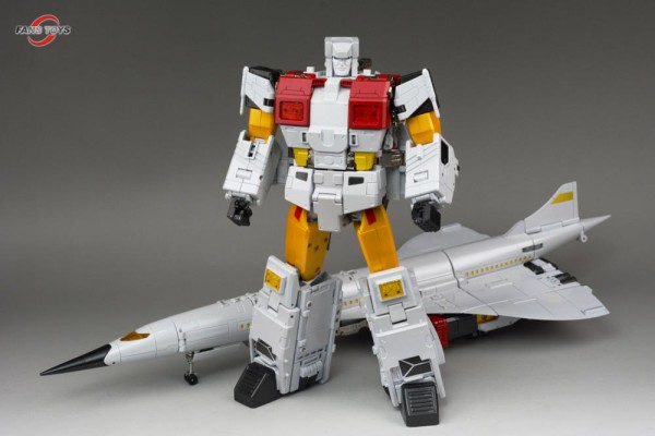 Fans Toys FT-30A Maverick (2025 Reissue)