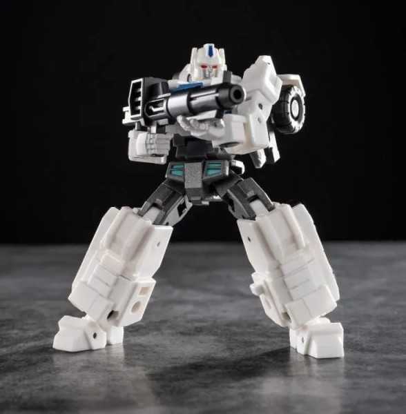 Iron Factory IF-EX44 FG City Commander (First Generation)