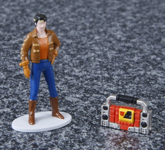 Masterpiece MP-25 Tracks